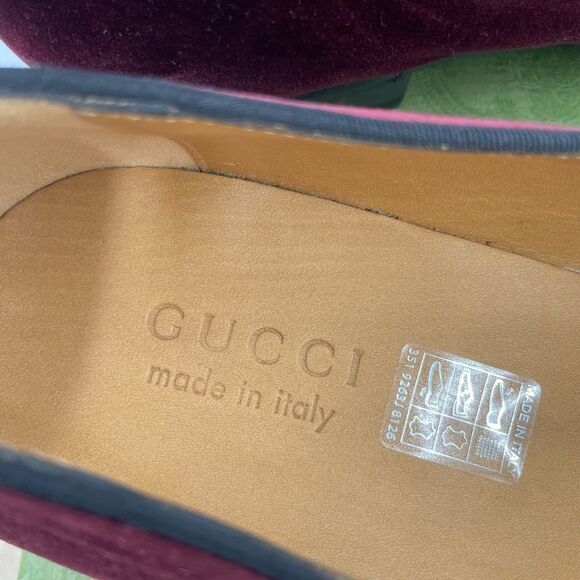 Men’s Gucci velvet horse bit loafers size 10 fits 11 US made in Italy main image 5